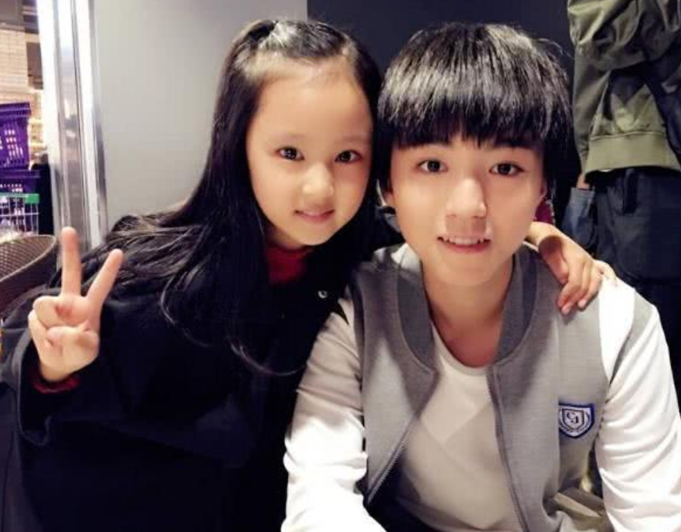 TFBOYS|还记得被TFBOYS宠爱的女孩吗？今10岁气质大变，小女神诞生了