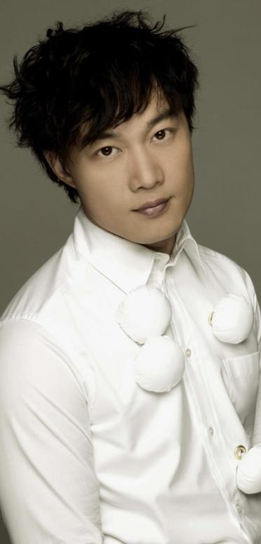 陈奕迅|终身代言陈奕迅解约阿迪，蔡依林无动于衷，余文乐上位阿迪新代言