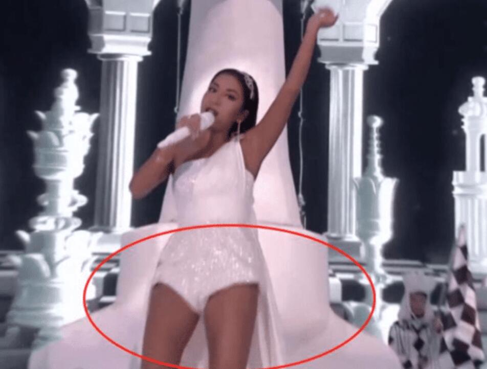 吉克隽逸|吉克隽逸生图曝光，32岁就开始发福？网友：“大象腿”不忍直视