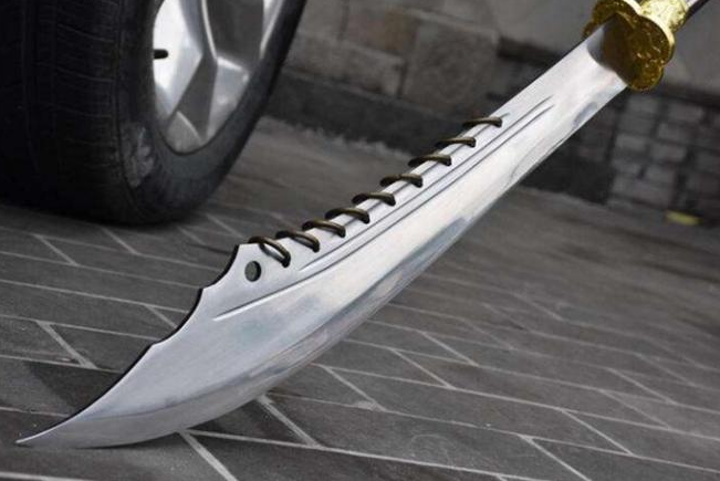 历史揭秘|古代大刀为什么装有铁环？有何用？工匠：看到刀上有9环的躲远点