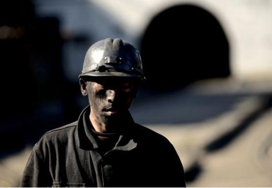 肺癌|肺若有癌，痰先知？医生提醒：吐痰时出现4异常，小心肺病，需警惕