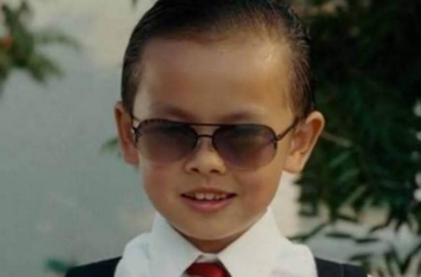 周星驰|被周星驰骗了12年，《长江七号》全是美女，如今的暴龙美到不敢认