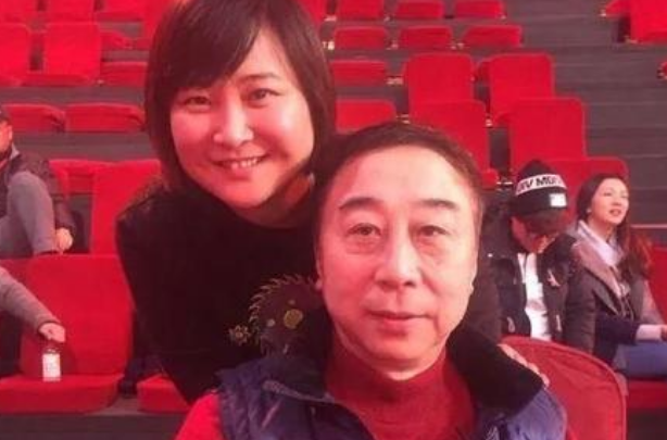 冯巩|11个徒弟全都红了，六十大寿却只来了一个人。网友都看不过去了