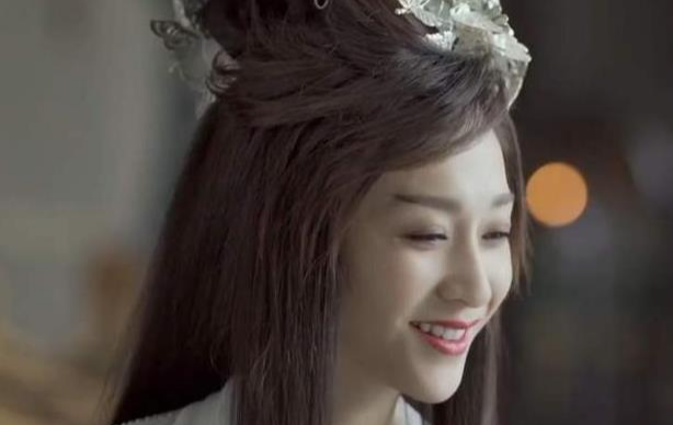 好物官|42岁李小冉皮肤白嫩自带“滤镜”,护肤秘诀公开:几十块钱就够了