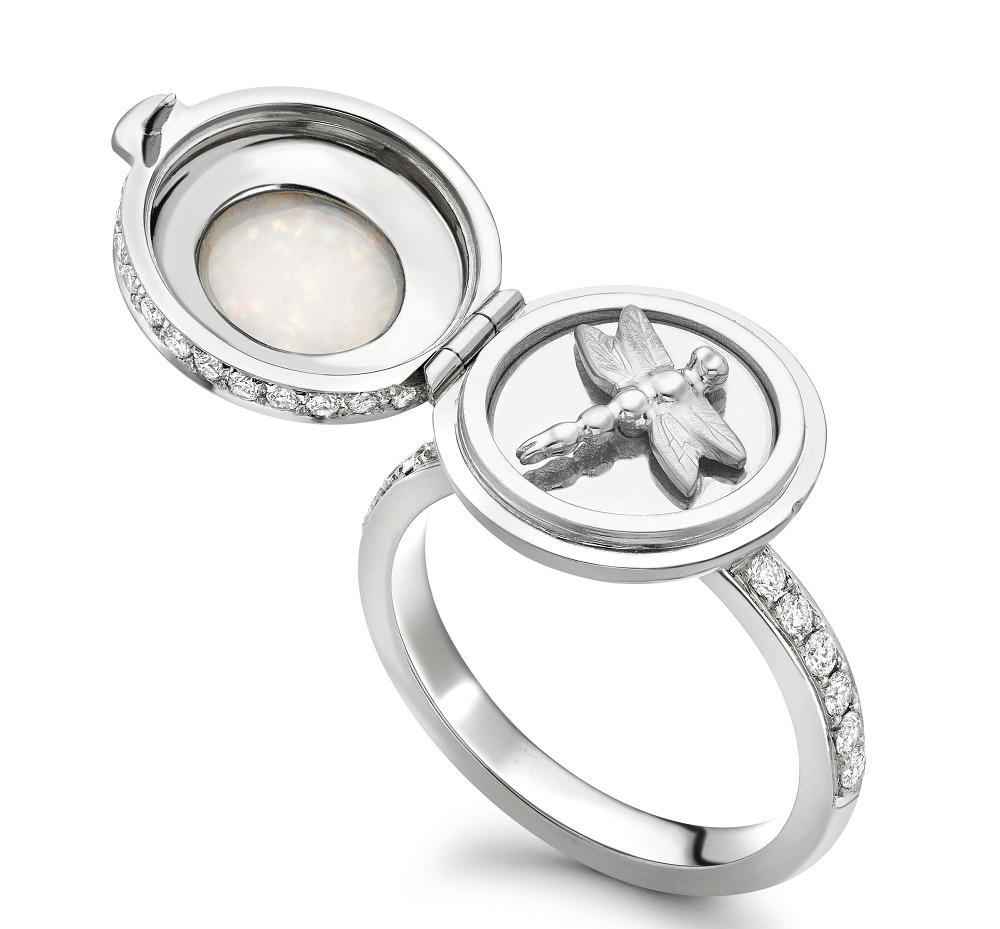 鹏鹏娟娟|珠宝品牌Theo Fennell隐秘式戒指新作:惊喜宝匣