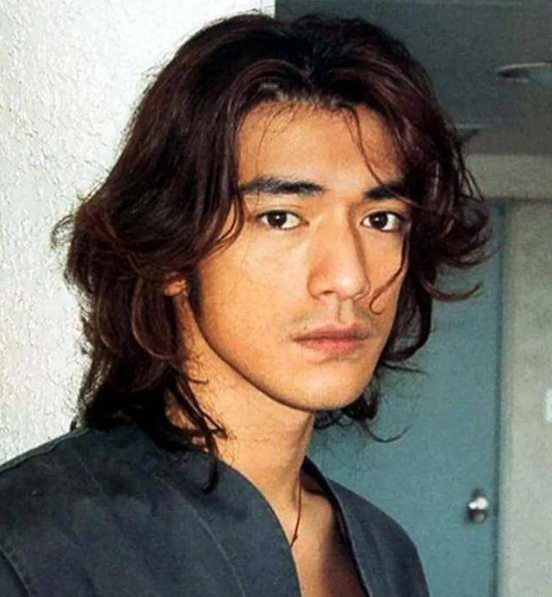 陈小春|他才是“山鸡”的首选演员，因输在没有痞帅感，才成就了陈小春