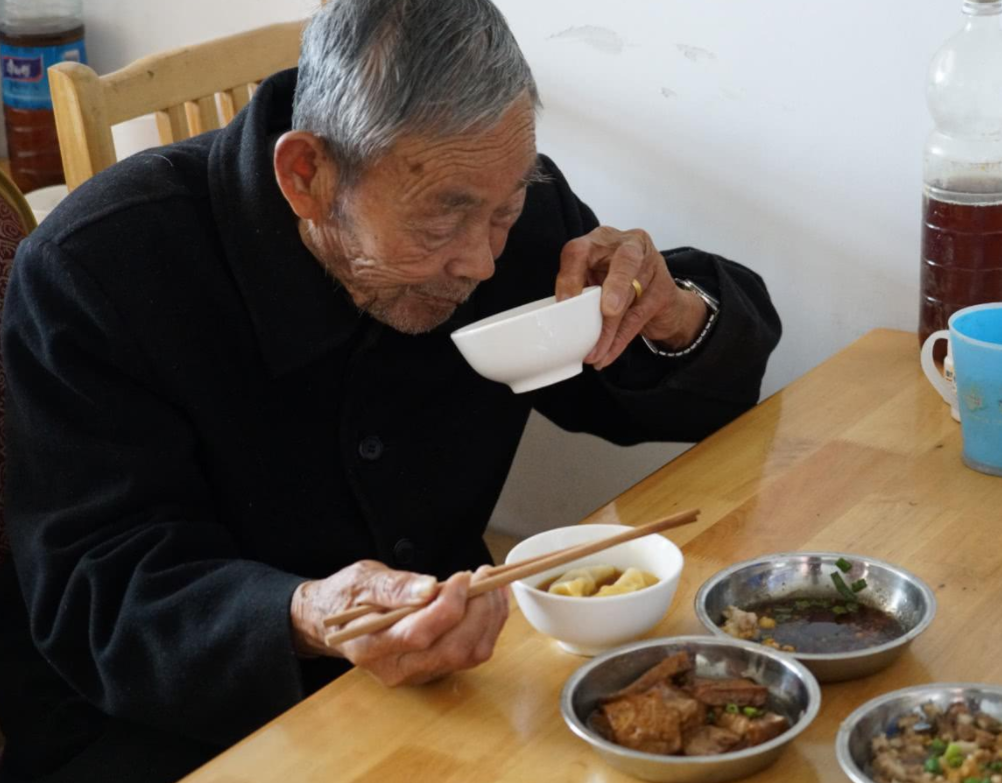 红薯|红薯是胃病的发物?医生提醒:胃不好,2素食吃多,或是“自毁胃”