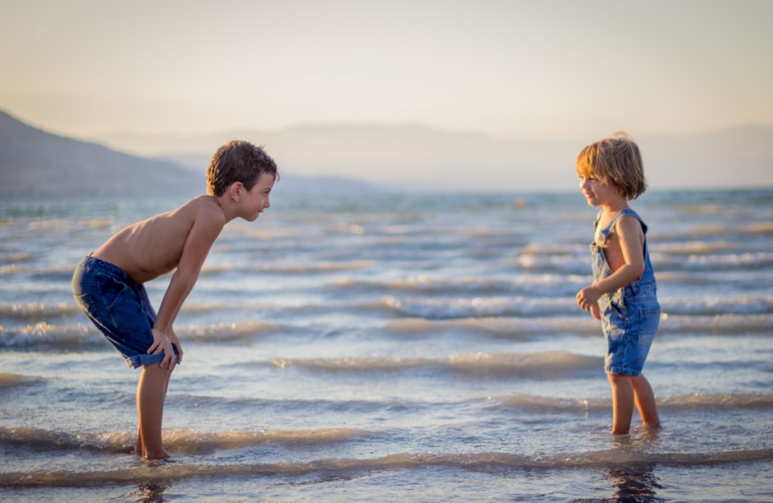 小邢聊育儿|夏季是儿童溺亡的高发期,家长切不可心存侥幸,重在预防!