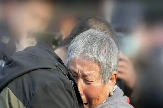 金兰中医学社|母子2人双双查出肝癌，在医院抱头痛哭！医生怒斥：1事怎能天天做？
