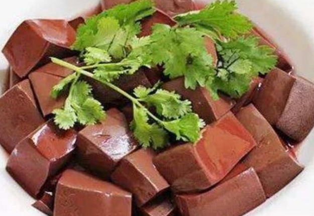 贫血|24岁女生脱发严重，确诊贫血，医生：3种食物是“生血剂”，多吃