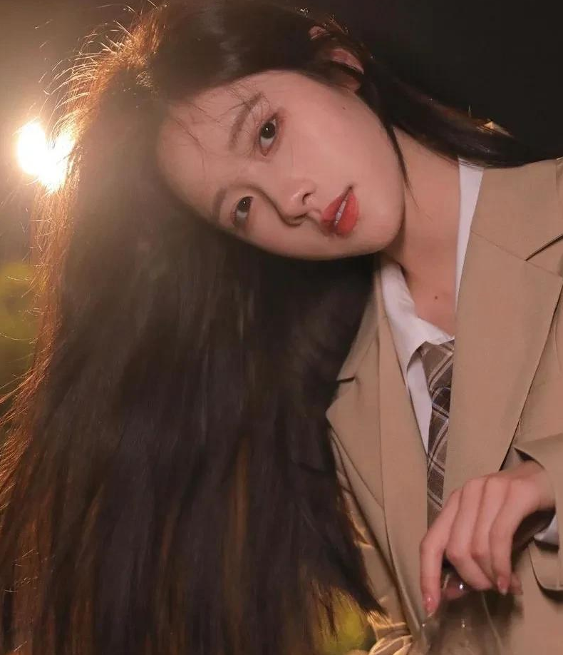 章泽天|触青泥而不染，濯清涟而不妖，颜值堪比奶茶妹妹