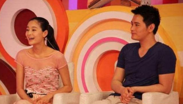 娱乐圈|“母子恋”？戏里演母子戏外真夫妻，还生了“一模一样”两个娃！