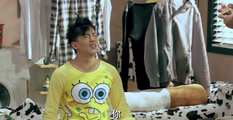 李佳航|李佳航：帮益达做了10年广告，没拿一分钱引热议，益达官方神回复