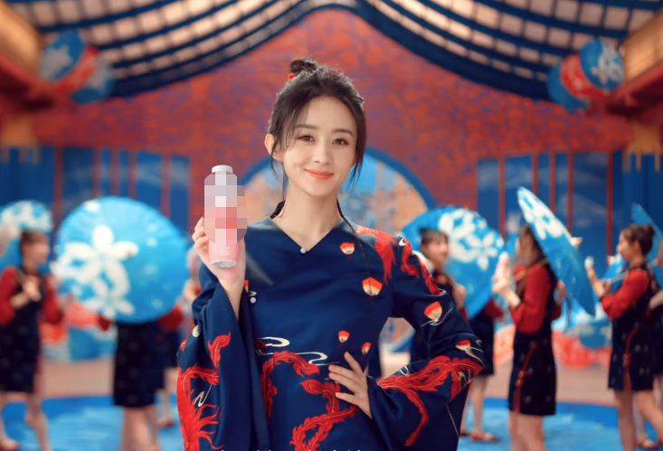 赵丽颖|赵丽颖中国风造型：甜美丸子头卖萌，美得让人移不开眼睛！