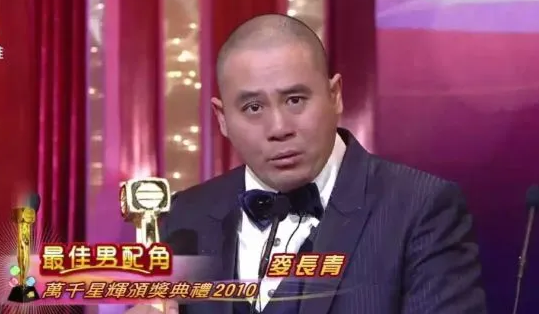 甄子丹|53岁“非凡哥”麦长青离开TVB后，发展不顺，直播间人气太冷清