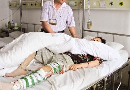 天天听健康|身体若出现3个异常，骨骼或已“酥的掉渣”，占一个也要养骨了