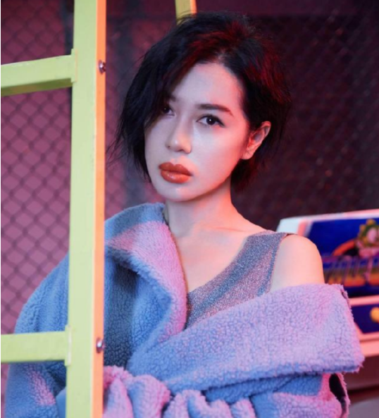 章子怡|10年斩获8个影后，章子怡一句不认识，徐峥：她是演员不是明星