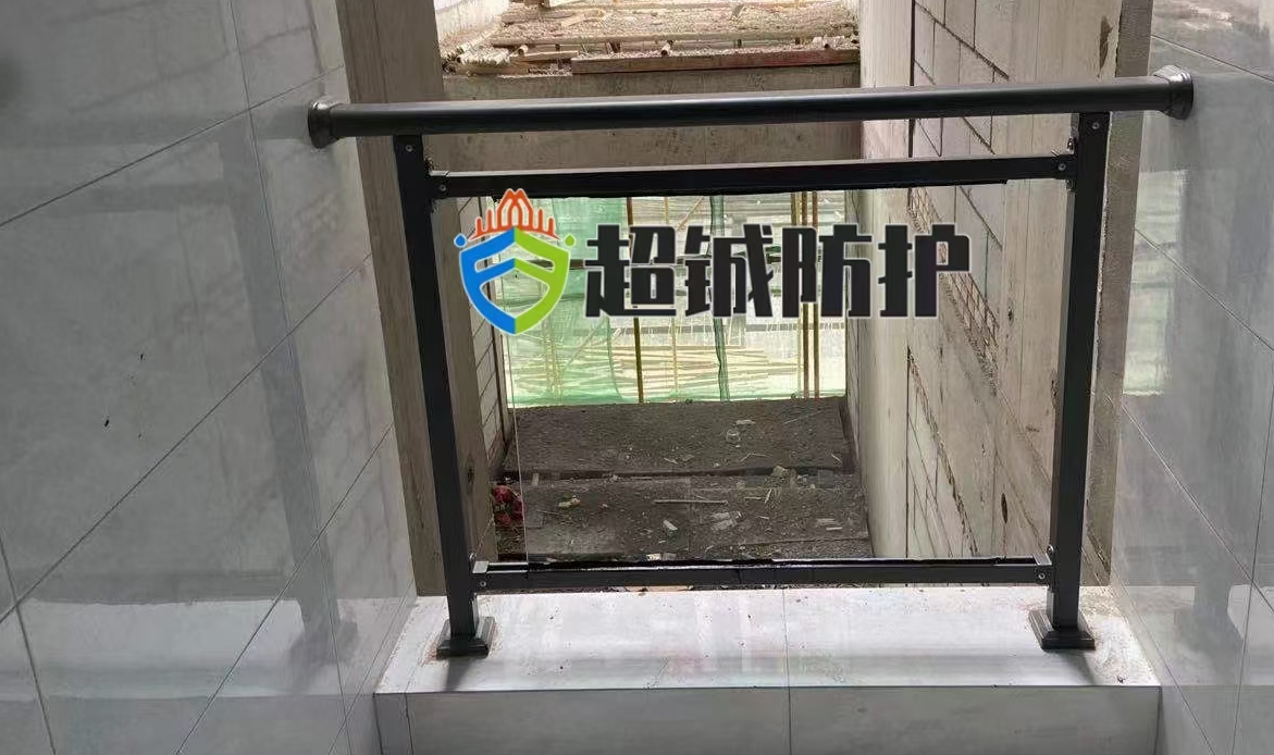 锌钢阳台护栏，大家一致的选择！