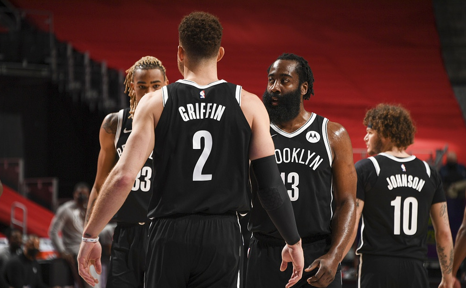 詹姆斯·哈登|26分9板11助，近40年首人！別欺騙自己了，你不可能擊敗字母哥的