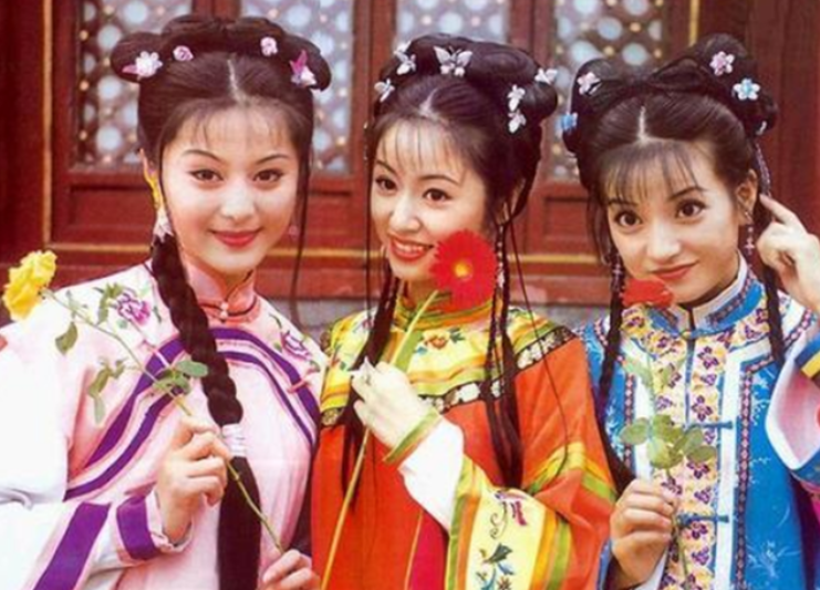 容嬷嬷|“容嬷嬷”年轻时是校花？原以为开玩笑，看到年轻时的照片沉默了