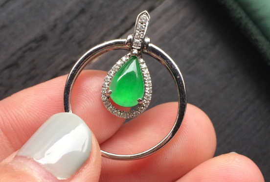 |?灰色的翡翠，是怎样形成的？哪些是品质高值得购买的