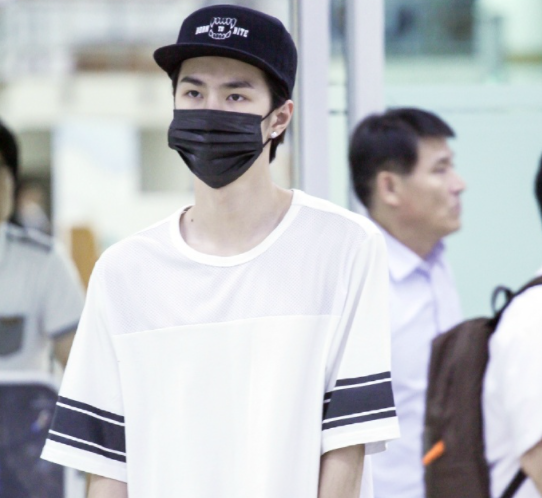 赵丽颖|王一博不仅颜值很高，并且工作上也十分努力