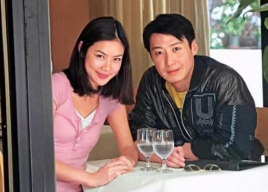 郑荣沙说 当小三、吸毒坐牢、大骂父母，如今生不出孩子还患癌，算现世报？