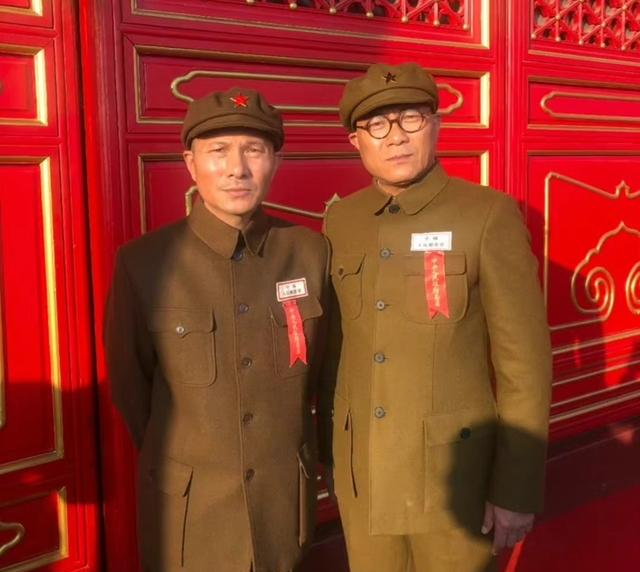 香山叶正红|《香山叶正红》选角敷衍，非特型演员演开国将帅，草台班子既视感