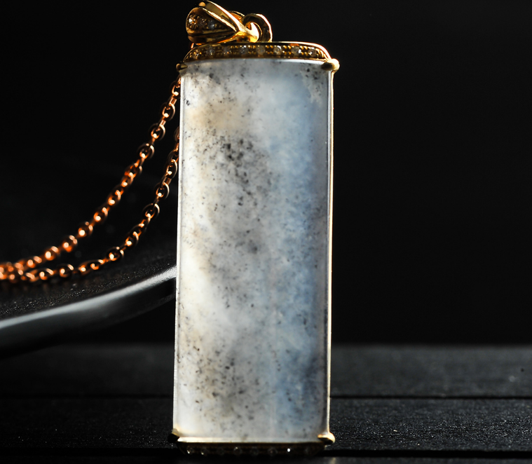 压胜钱|翡翠里面有一种乌鸡种，你对它有没有了解？是一匹真正的黑马