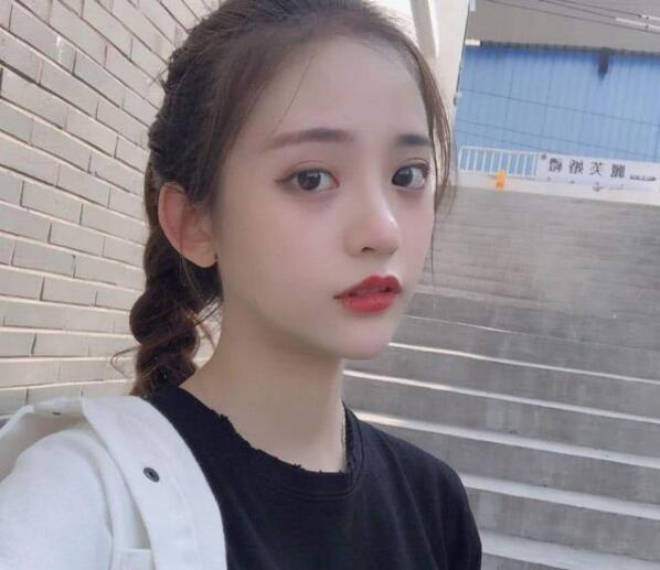 洗发水|头发才打湿就涂洗发水，难怪头油严重还掉发，教你正确的洗发方法