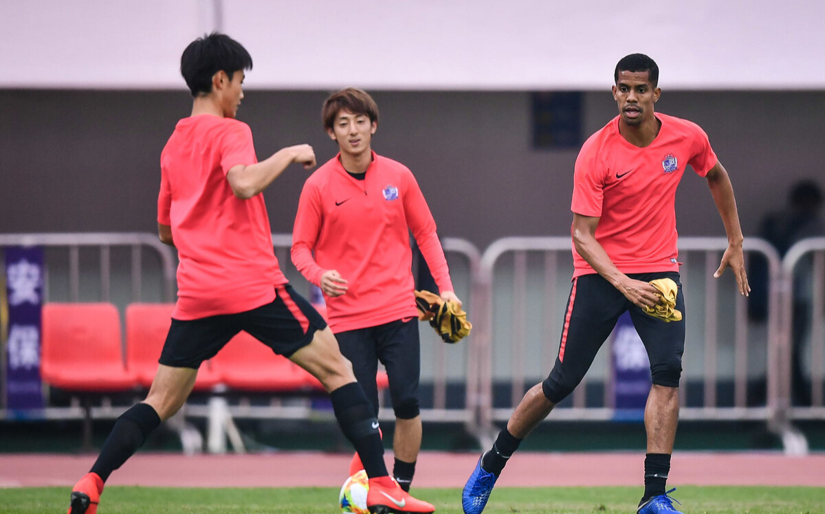 甲府風(fēng)林|周六004大宮松鼠VS長崎航海，005甲府風(fēng)林VS町田澤維亞