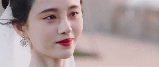 鞠婧祎|某些角度美若天仙，有些角度平平无奇，鞠婧祎“吃镜头”这么严重？