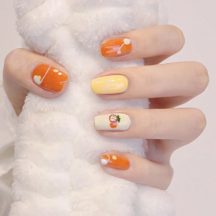 彩妆派|适合夏天的美甲,这些款式值得你的选择,清新自然很是唯美