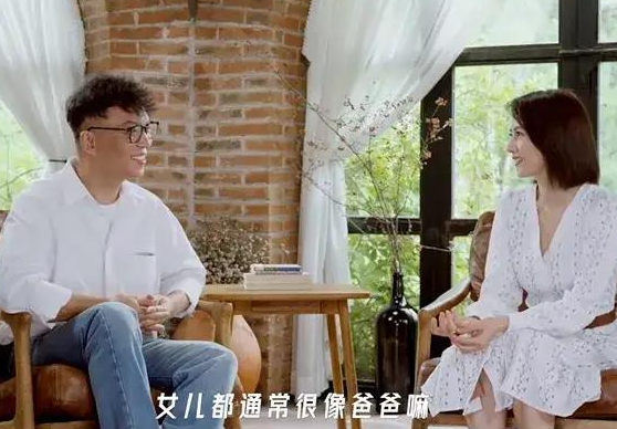 高圆圆|高圆圆称女儿长得像赵又廷！会不会学周杰伦，将女儿的样貌隐藏？