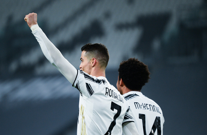 C罗|9-0！2-1！尤文四线踢疯了，创下3神迹，C罗狂刷4大纪录+冲击35冠