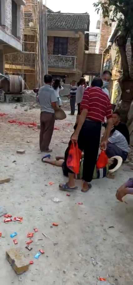 诡闻探听录|新房变凶宅!湖南一户主乔迁之喜撒红包 ,有人抢钱时意外坠落身亡