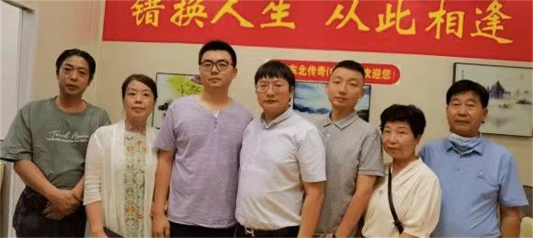 杜新枝晒出两张证明,可保她即使是偷换被判刑,也依然能相安无事!