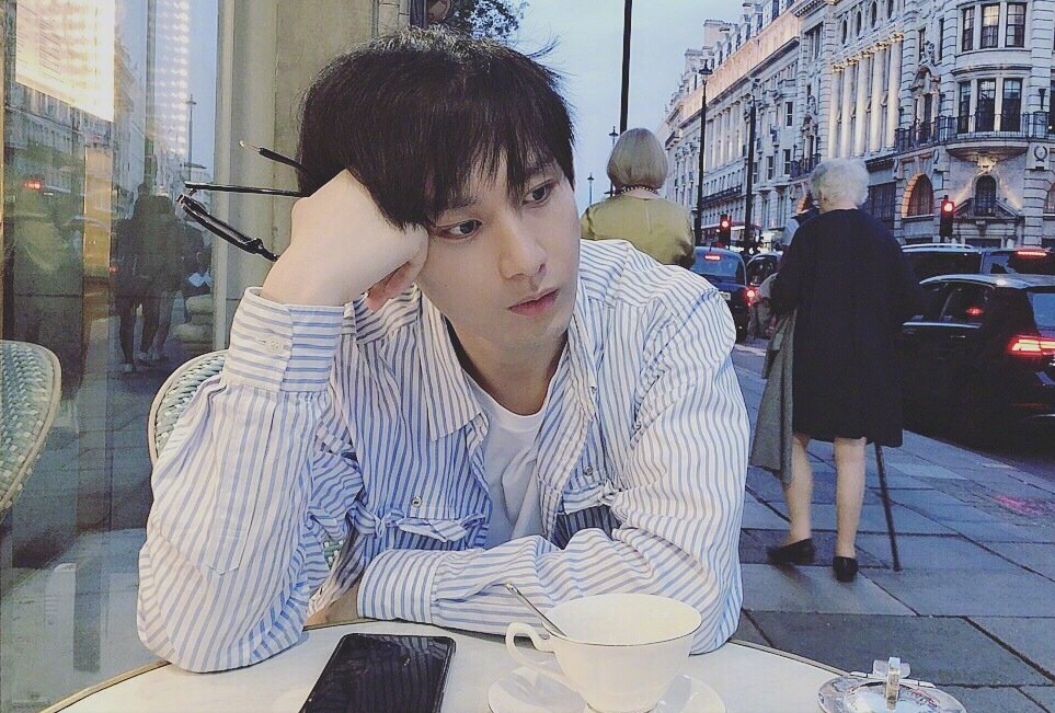 杨紫|觉得成毅的演技不错，自然不造作，细节处理的很好