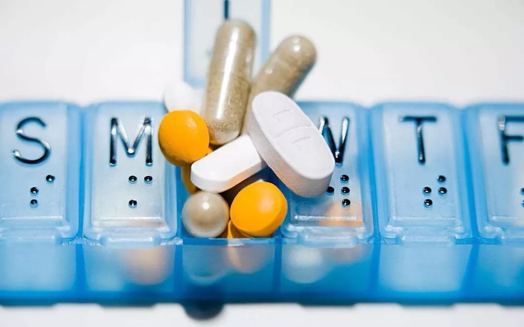 医学小栈 吃一口等于钢丝球磨骨！医生提醒：3种食物常吃，不但伤骨还减寿！