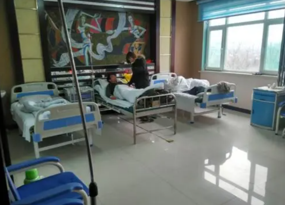 甲状腺癌|41岁快递员确诊甲状腺癌，医生叹息：“1黄”吃一口等于10斤咸菜，趁早扔掉