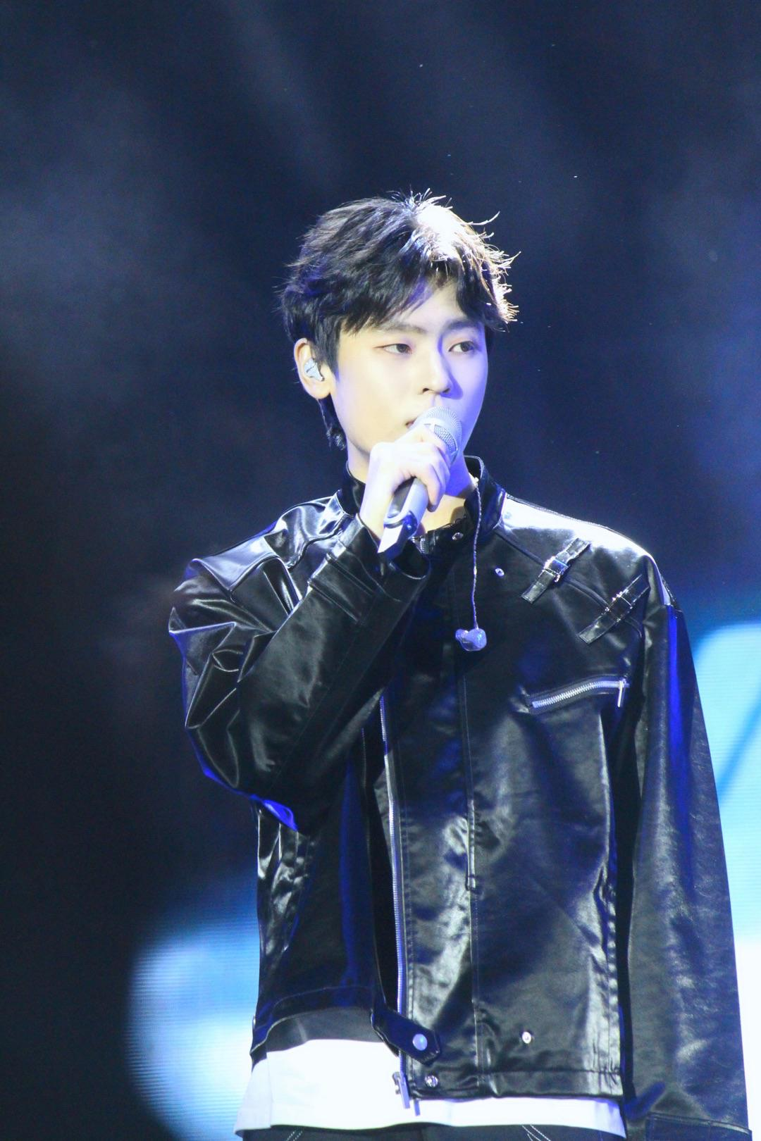 隔壁老樊|睡发小老婆、带退伍哥哥工体点外国妞，隔壁老樊你可真会玩