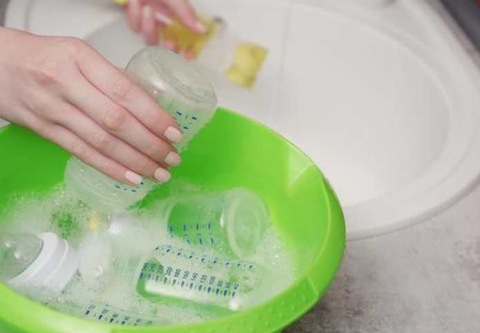 雷二有料|不要再随便清洗奶瓶了,这会影响孩子的健康,请各位宝妈认真起来