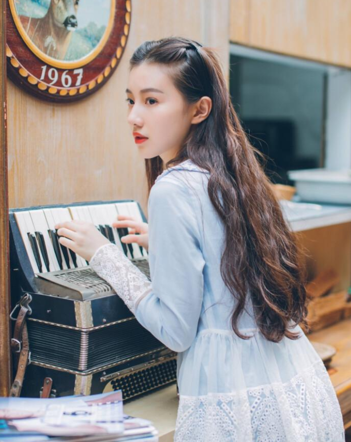 王鹤润|拍戏时嫌井水脏，用140桶矿泉水替代的女星，原来说的就是她！