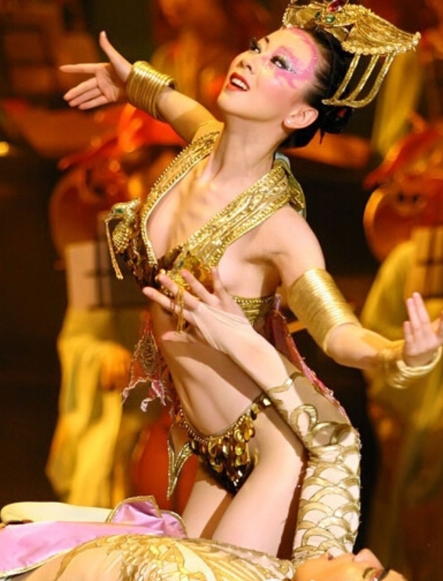 汤加丽|“人体模特”汤加丽：与陈道明搭档一炮而红，却被父亲视为耻辱