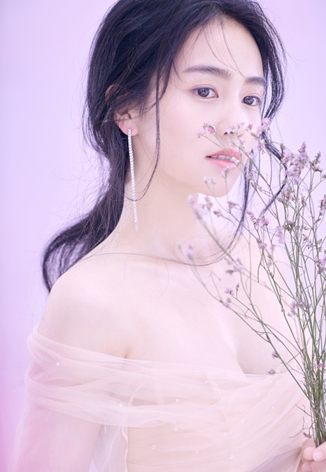 白梦妍|27岁白鹿路人照流出，颜值清新身材有料，这位女神真的好美丽