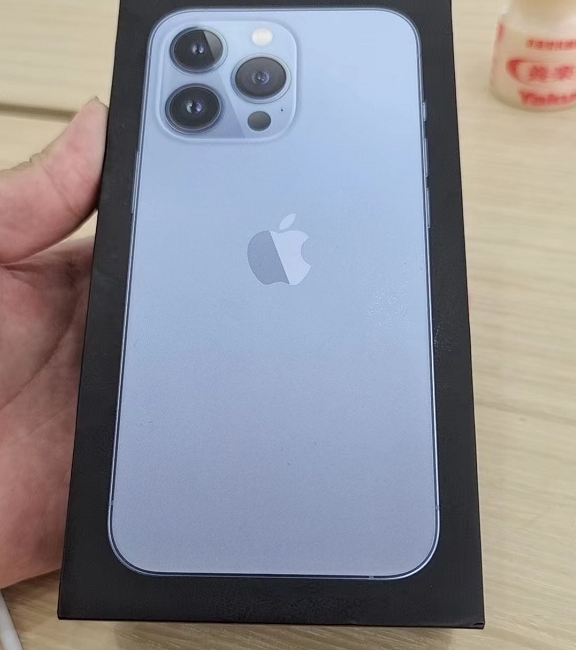 iphone13 pro|网友超低价买二手iPhone13Pro，意外发现自带延保，赚大了！