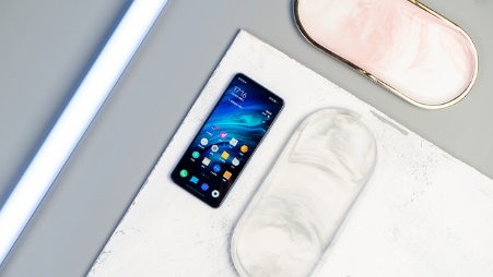 iPhone|iQOO Z1x体验:120Hz竞速屏+全局自适应刷新率