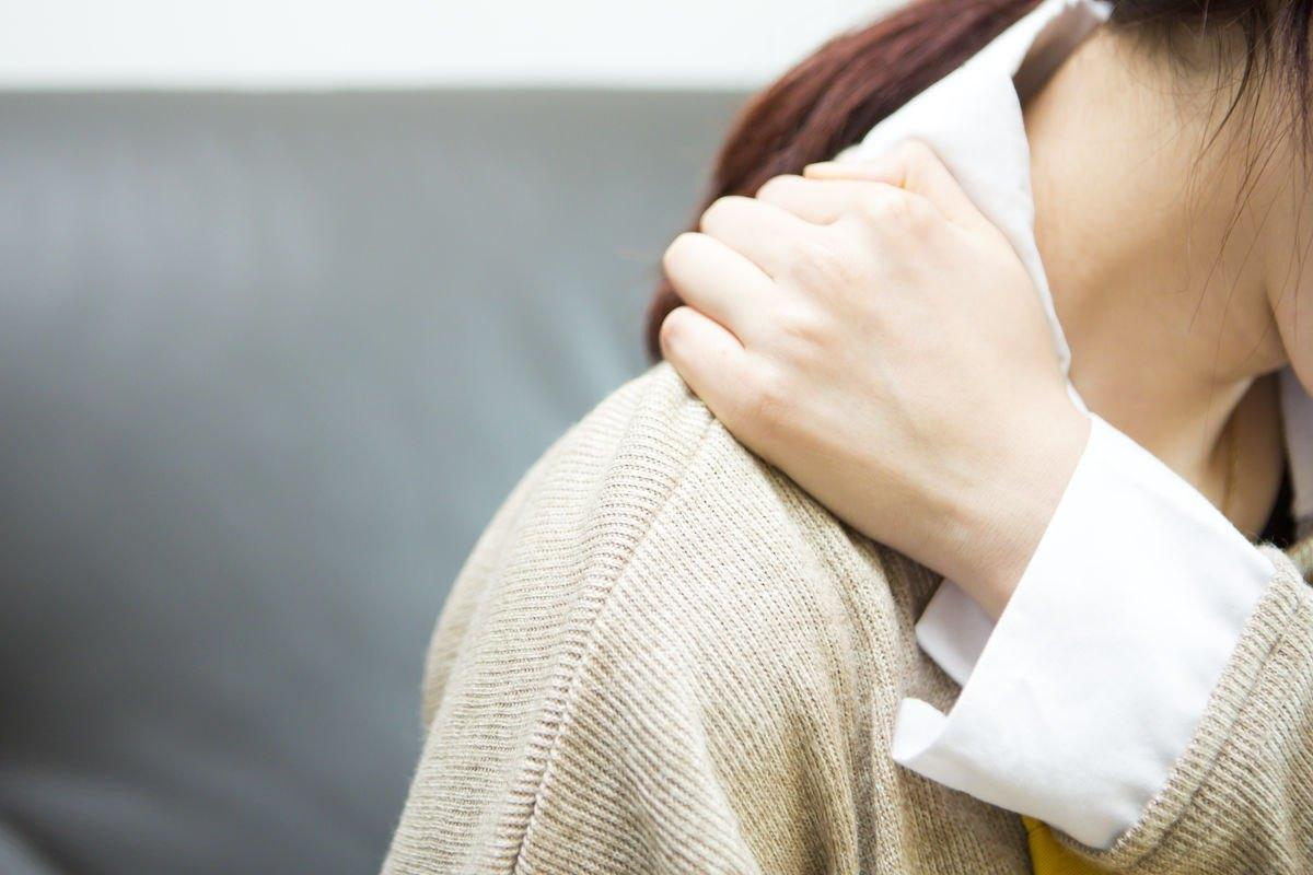 肺癌|48岁男子查出肺癌，崩溃大哭，医生：其实肩膀早有“提醒”，很少人留意