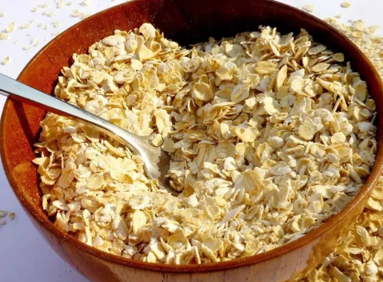 千金芳 多名院士联合呼吁：停止食用1“燕麦”，或比辣椒还伤乳腺，趁早丢掉