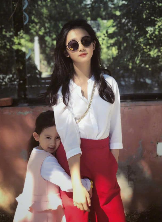 陈赫|陈赫确实很低调，表舅是陈凯歌不算什么，亲舅舅才真的家喻户晓